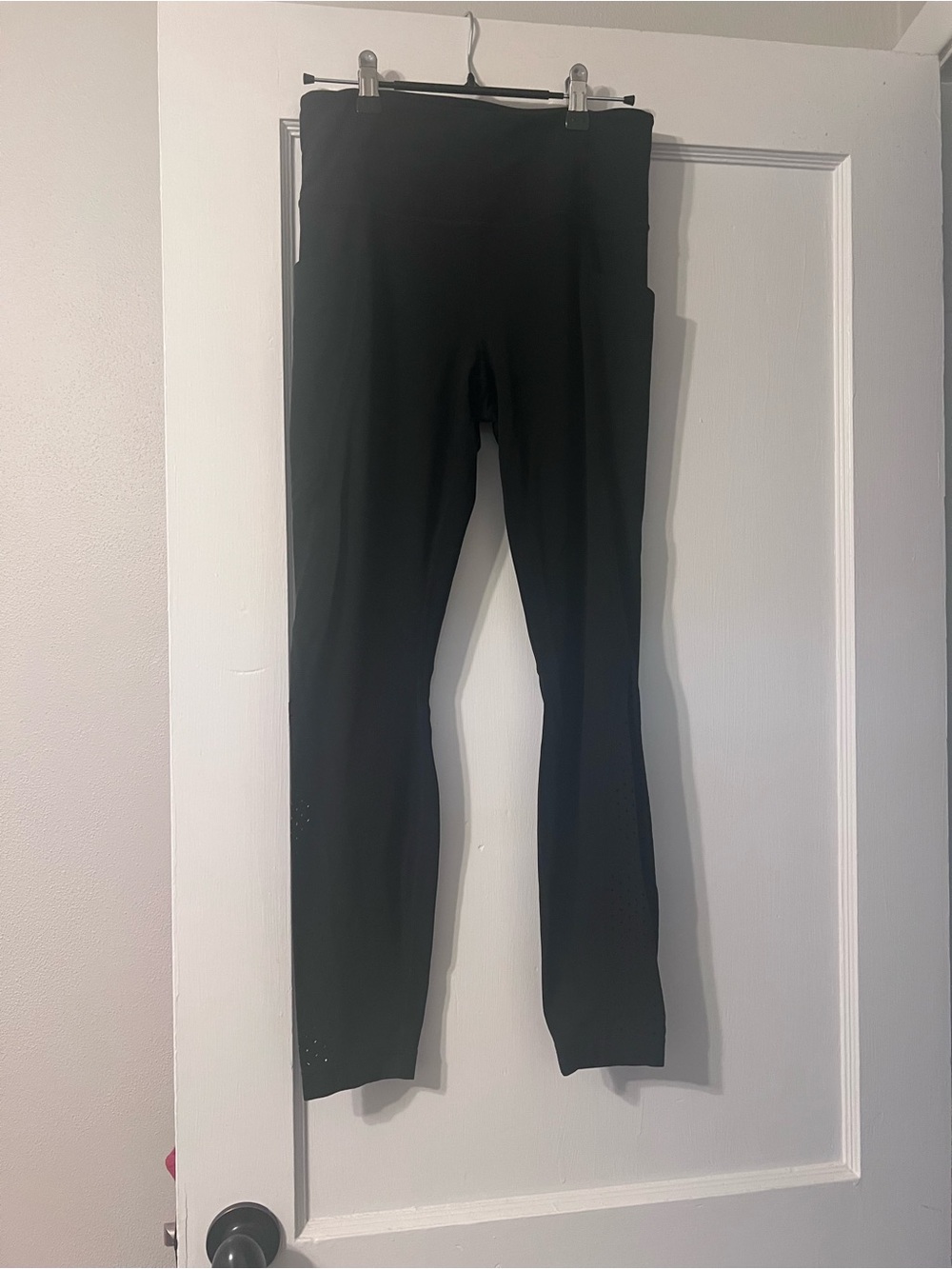 Athleta Black laser cut out leggings
